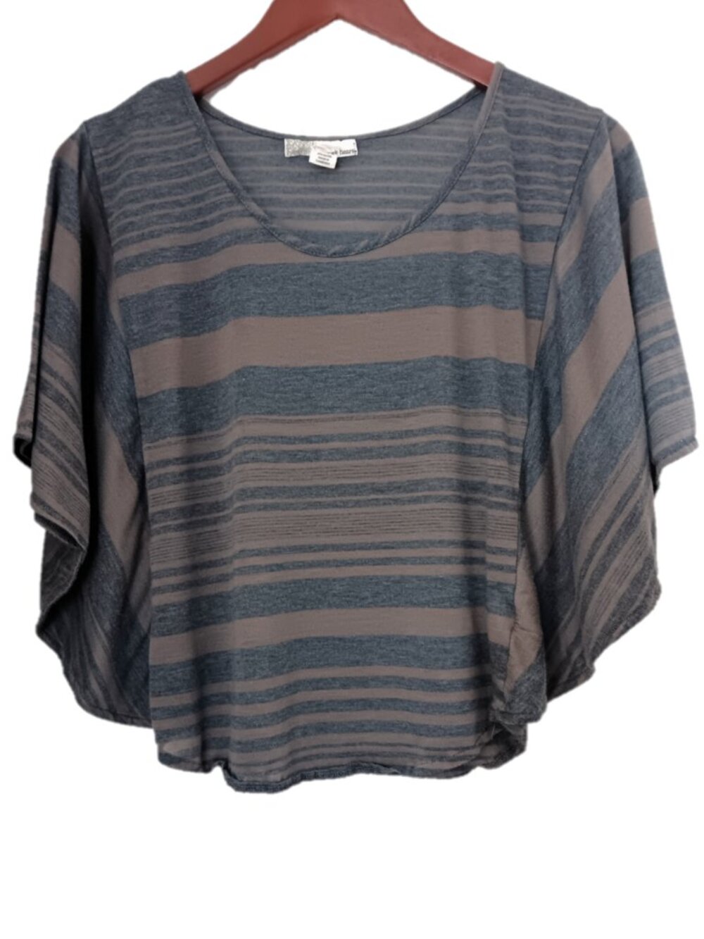 SUMMER, LIGHT WEIGHT, SWING, BAT SLEEVE STRIPE TOP, SIZE SMALL